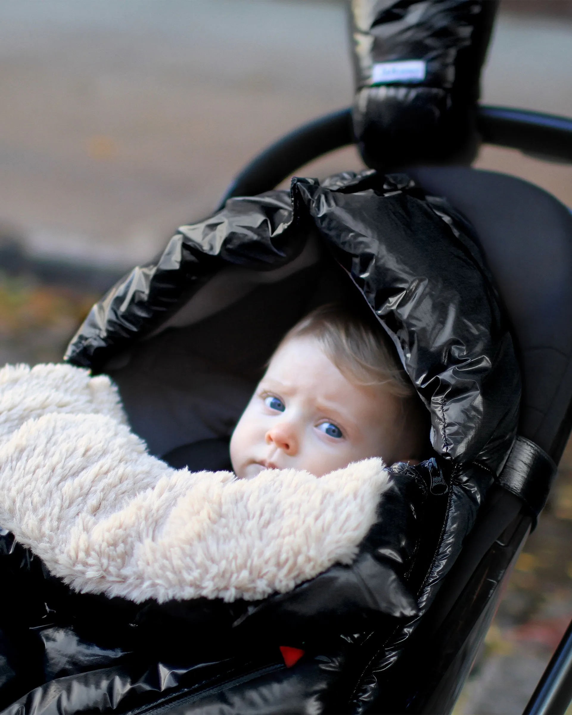 7AM Polar Igloo Black (0 to 12m)