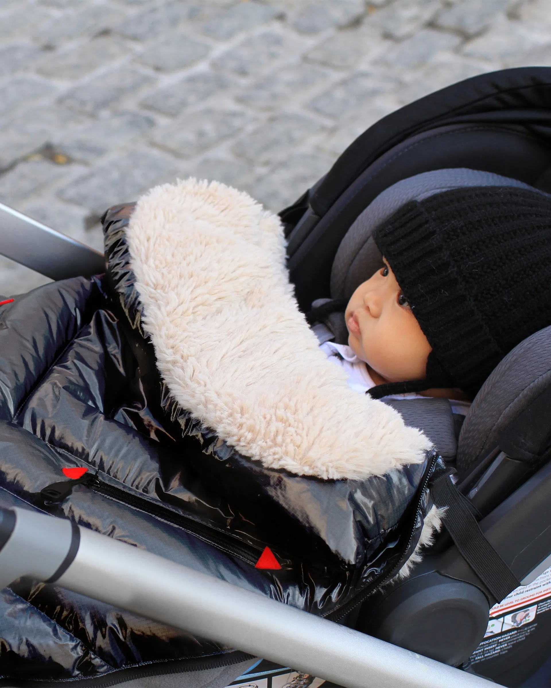 7AM Polar Igloo Black (0 to 12m)