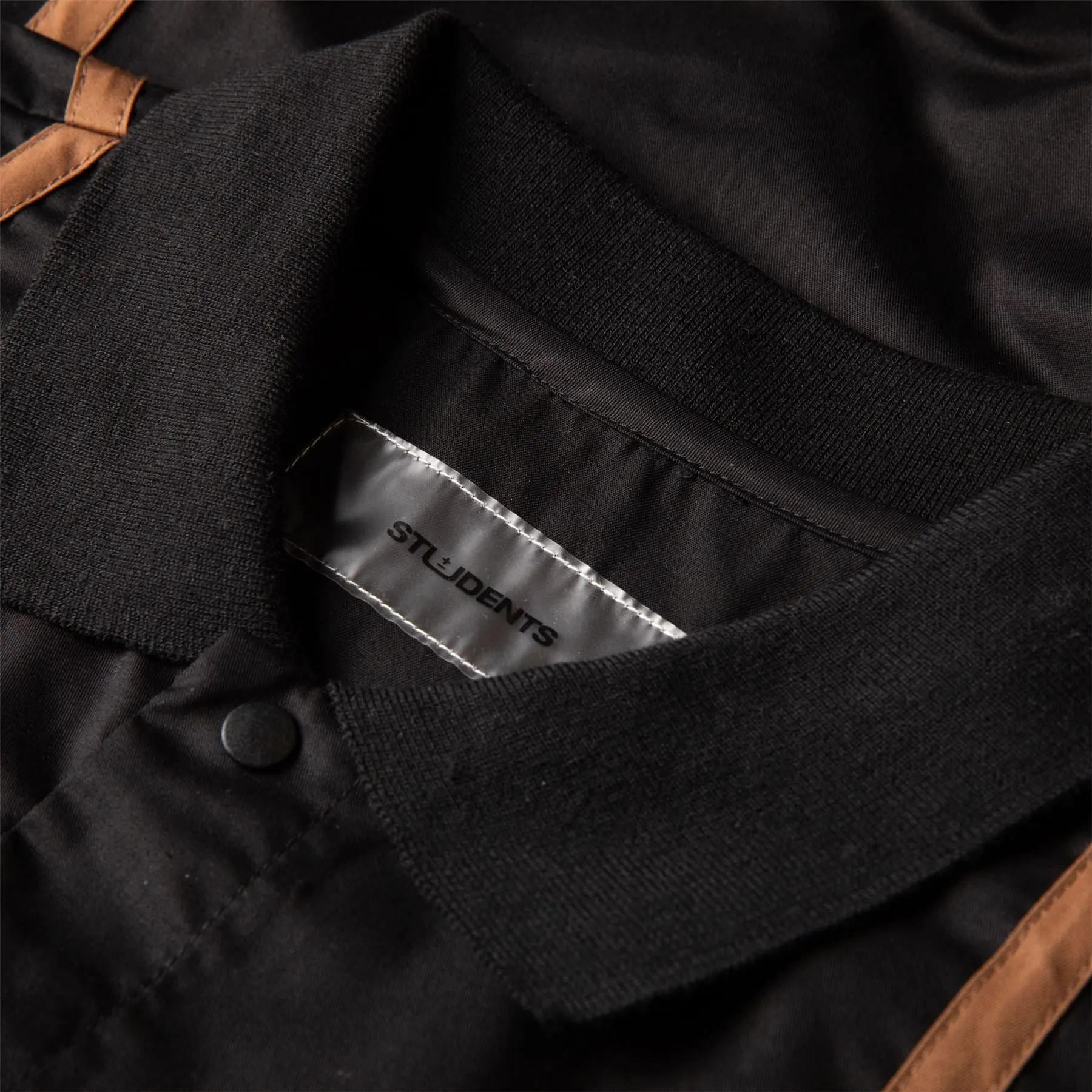 Akers Poplin Popover Shirt Black - SS24