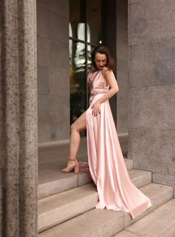Elegant Dark Navy A-Line Spaghetti Straps Sleeveless Satin Prom Dresses