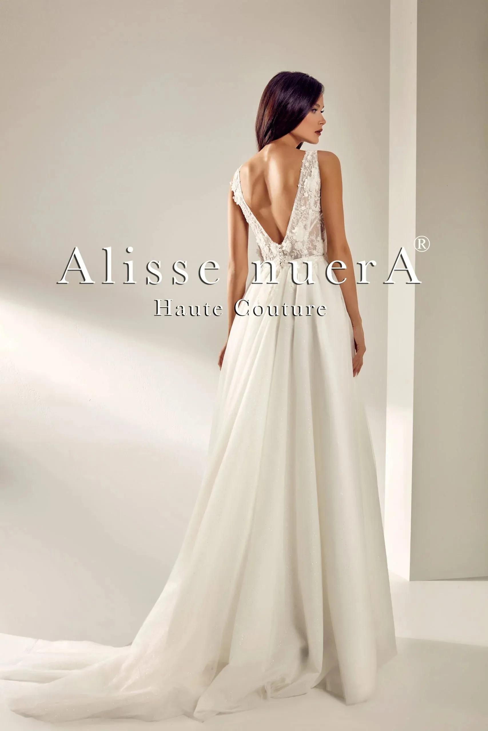 Flower Detailed V Back Bridal Dress with Detachable Bow Shoulder Accessories