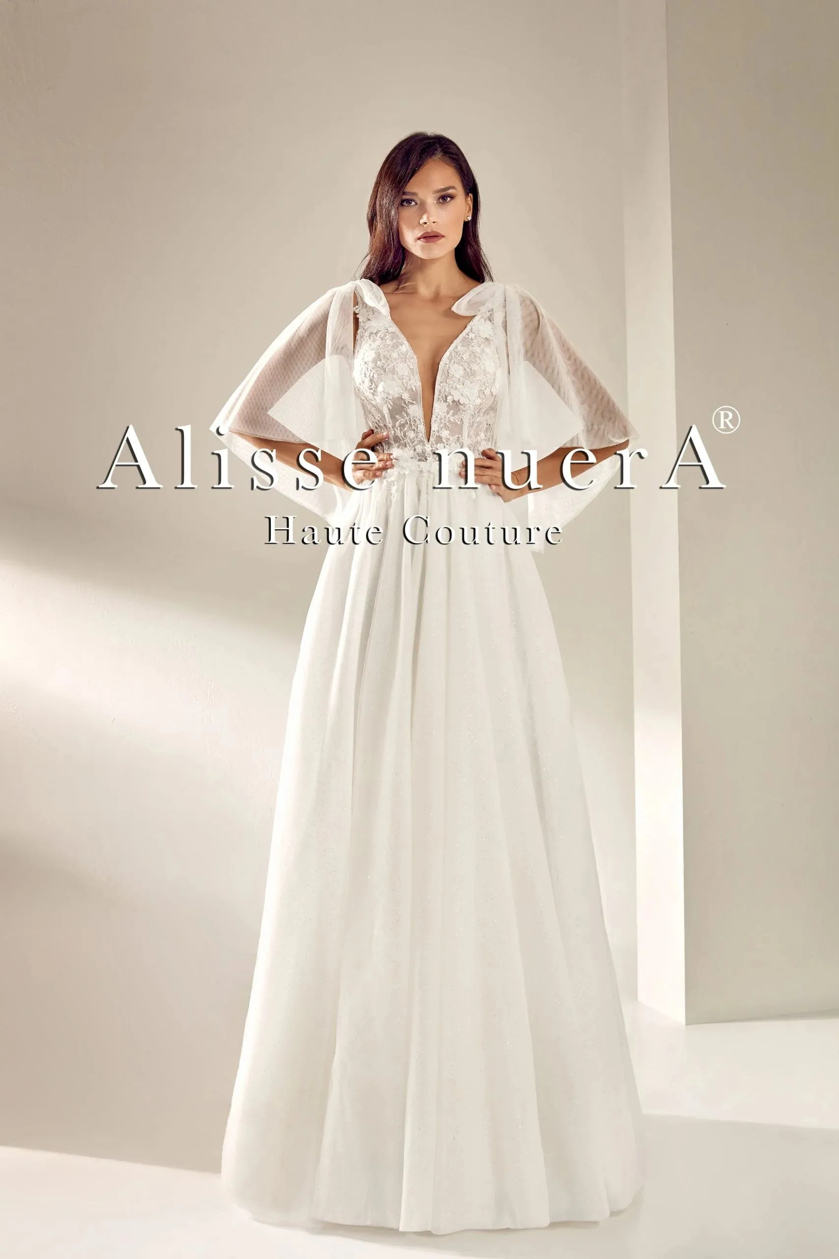 Flower Detailed V Back Bridal Dress with Detachable Bow Shoulder Accessories