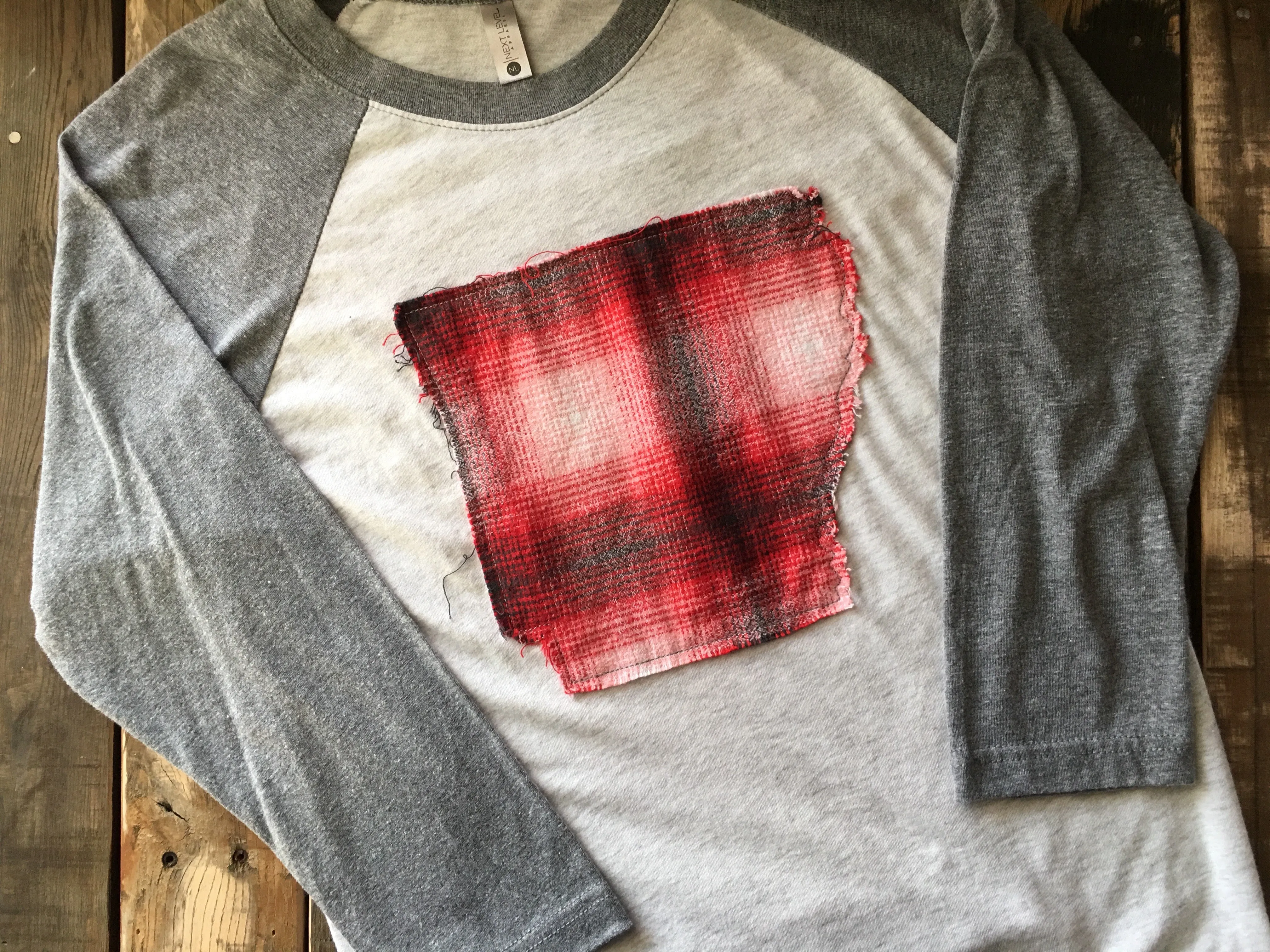 Raggy Arkansas Flannel Plaid Gray White Adult Raglan T-shirt